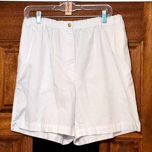 Talbot white shorts